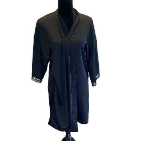 Apt. 9 Black Robe Classic Wrap Robe Size Medium Ties Inside Lace on Sleeves - Picture 1 of 9